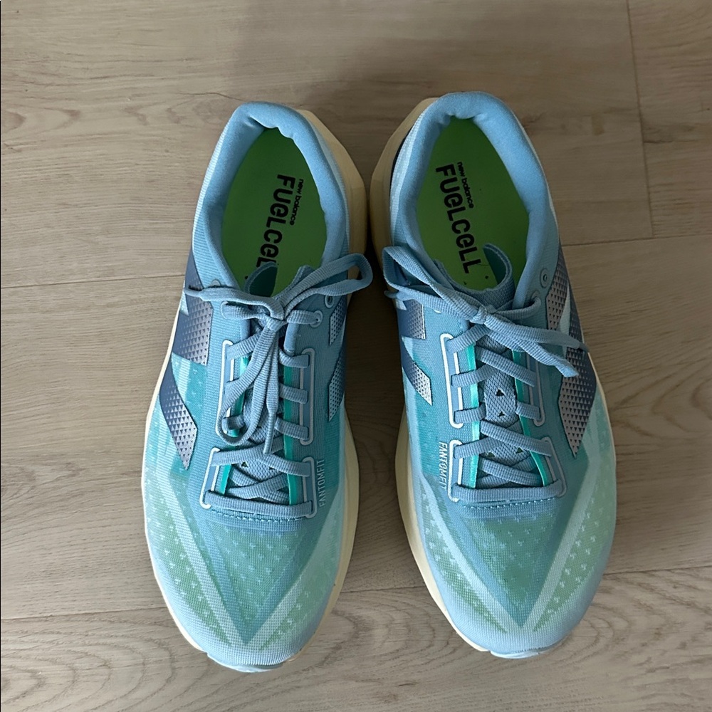 New Balance FuelCell Rebel V4 Women's Quarry Blue 10 D Wide NWOT - Picture 4 of 7